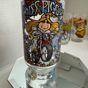 Miss Piggy with Gonzo & Fozzie glass Tumbler Henson assoc. & McDonald’s 1991